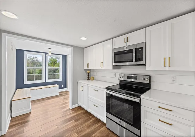 Photo 4 of Single family home for sale at 19840 163rd Street, Basehor, KS 66007 | MLS# 2649235 | Listing updated on 2026-10-29