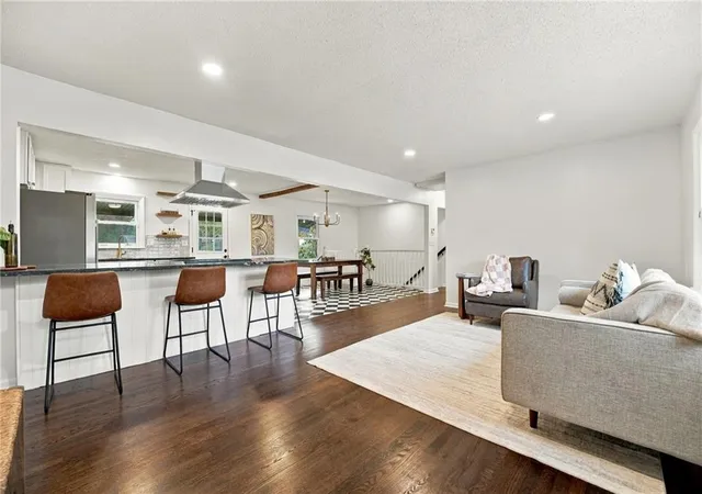 Photo 4 of Single family home for sale at 2913 S Westport Rd, Independence, MO 64052 | MLS# 2649271 | Listing updated on 2026-10-30