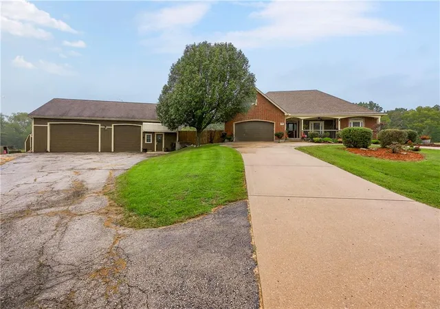 Single family home for sale at 7514 S Buckner Tarsney Rd, Grain Valley, MO 64029 | MLS# 2649274