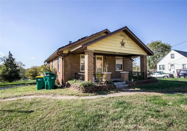 Photo 2 of Single family home for sale at 3018 N 54th Street, Kansas City, KS 66104 | MLS# 2649285 | Listing updated on 2026-10-29