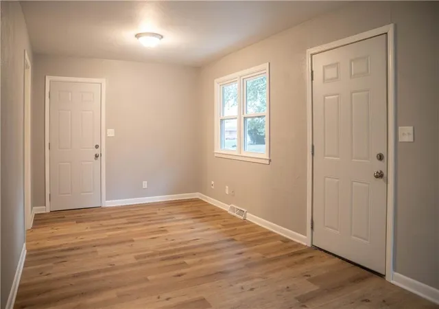 Photo 4 of Single family home for sale at 1506 S Sharp Ave, Marshall, MO 65340 | MLS# 2649321 | Listing updated on 2026-10-29