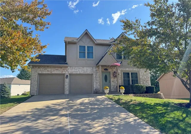 Photo 1 of Single family home for sale at 2812 Maple Farm Rd, Platte City, MO 64079 | MLS# 2649348 | Listing updated on 2026-10-29