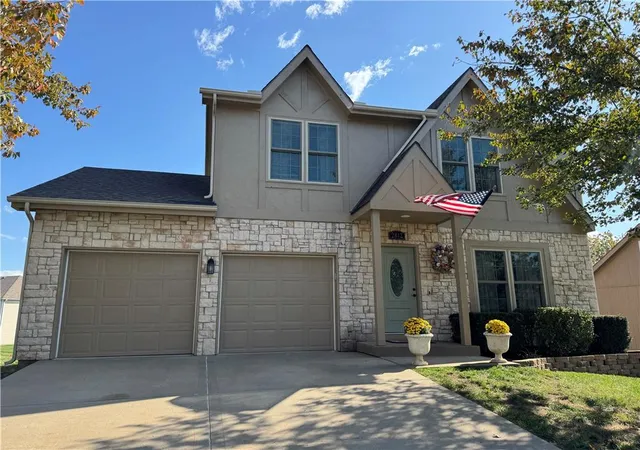 Photo 1 of Single family home for sale at 2812 Maple Farm Rd, Platte City, MO 64079 | MLS# 2649348 | Listing updated on 2026-10-29