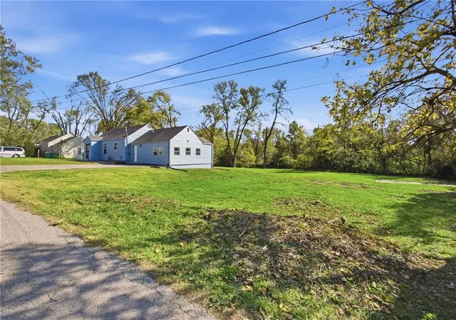 Photo 2 of Single family home for sale at 5033 Kimball Ave, Kansas City, KS 66104 | MLS# 2649354 | Listing updated on 2026-10-30