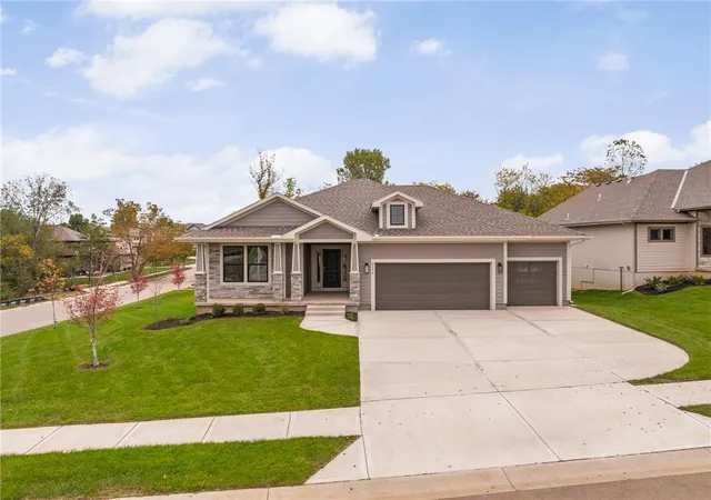 Single family home for sale at 2394 W Wabash St, Olathe, KS 66061 | MLS# 2649372