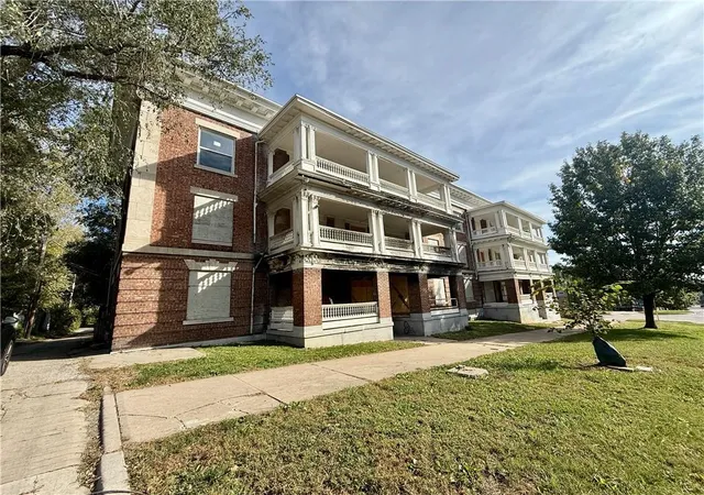 Multi family home for sale at 1013 Benton Blvd, Kansas City, MO 64127 | MLS# 2649376