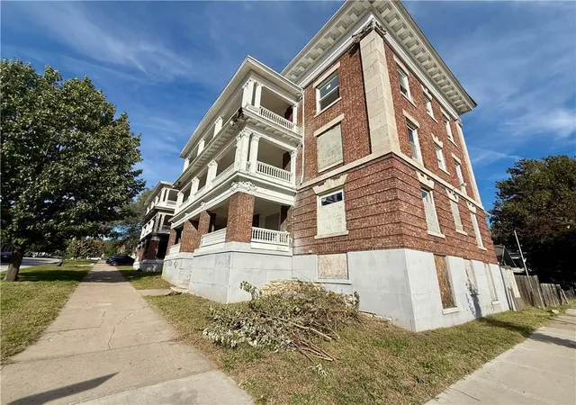 Photo 1 of House for sale at 1013 Benton Blvd, Kansas City, MO 64127 | MLS# 2649376 | Listing updated on 2026-10-29
