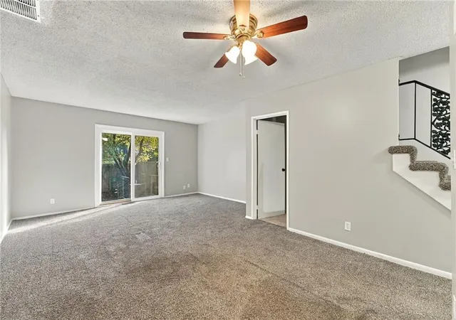 Photo 4 of Townhouse for sale at 6938 NW Chapel Woods Ln, Kansas City, MO 64152 | MLS# 2649379 | Listing updated on 2026-10-29