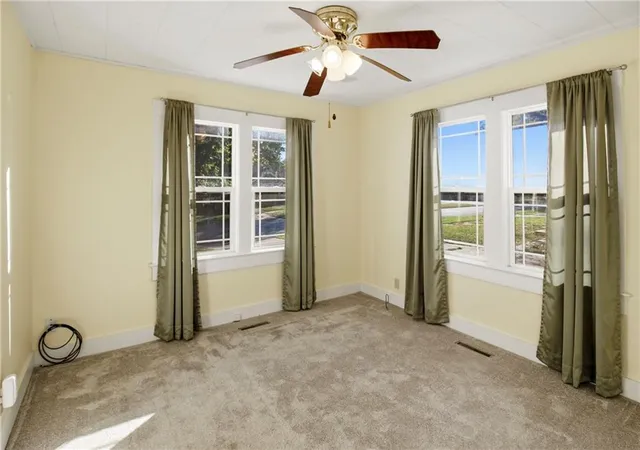 Photo 4 of Single family home for sale at 3141 Corning Ave, Parsons, KS 67357 | MLS# 2649384 | Listing updated on 2026-10-29