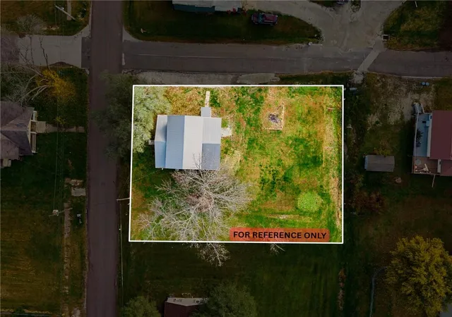 Photo 1 of Single family home for sale at 2405 Chicago St, Trenton, MO 64683 | MLS# 2649399 | Listing updated on 2026-10-29