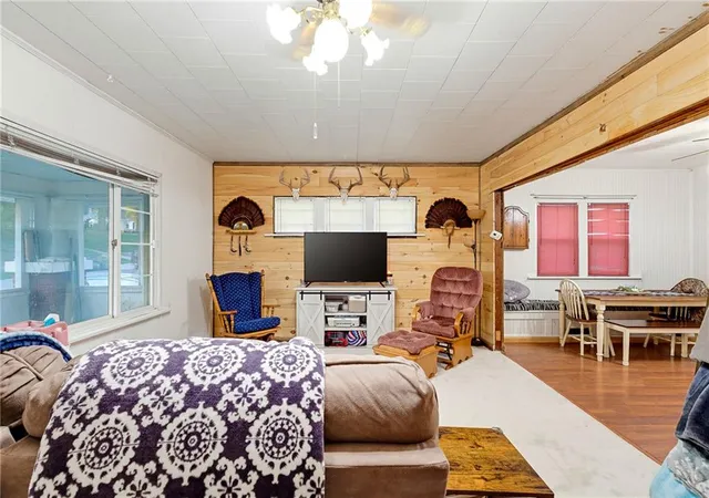 Photo 3 of Single family home for sale at 138 S Main St, Trenton, MO 64683 | MLS# 2649405 | Listing updated on 2026-10-29