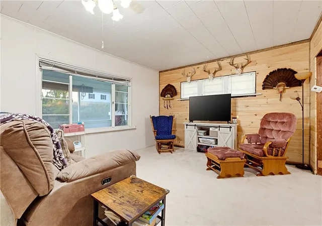 Photo 4 of Single family home for sale at 138 S Main St, Trenton, MO 64683 | MLS# 2649405 | Listing updated on 2026-10-29
