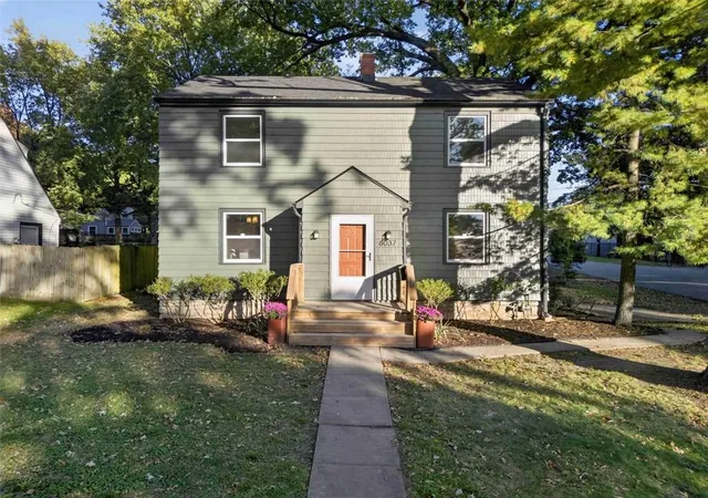 Photo 1 of Single family home for sale at 8037 Jefferson St, Kansas City, MO 64114 | MLS# 2649419 | Listing updated on 2026-10-29