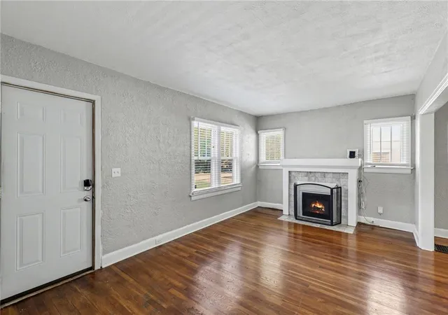 Photo 3 of Single family home for sale at 7537 Wyandotte St, Kansas City, MO 64114 | MLS# 2649433 | Listing updated on 2026-10-30