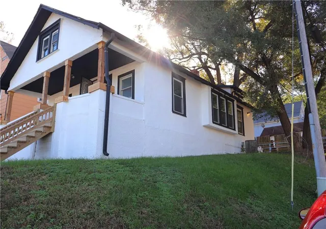 Photo 3 of Single family home for sale at 1227 Ruby Ave, Kansas City, KS 66103 | MLS# 2649435 | Listing updated on 2026-10-29