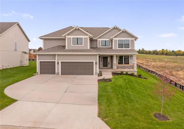 Single family home for sale at 2353 W Wabash St, Olathe, KS 66061 | MLS# 2649518