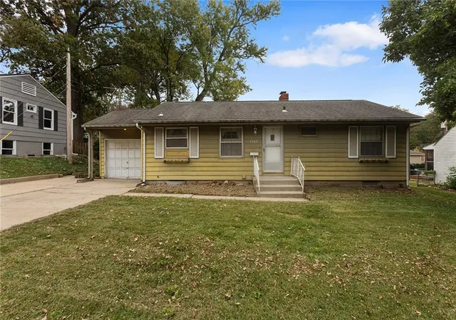 Single family home for sale at 4509 W 75th Street, Prairie Village, KS 66208 | MLS# 2649531