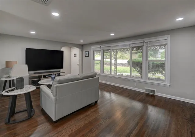 Photo 2 of Single family home for sale at 3239 N 66 Terrace, Kansas City, KS 66104 | MLS# 2649532 | Listing updated on 2026-10-30