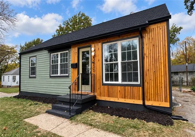 Photo 1 of Single family home for sale at 3600 NE 54th Terrace, Kansas City, MO 64119 | MLS# 2649537 | Listing updated on 2026-10-31