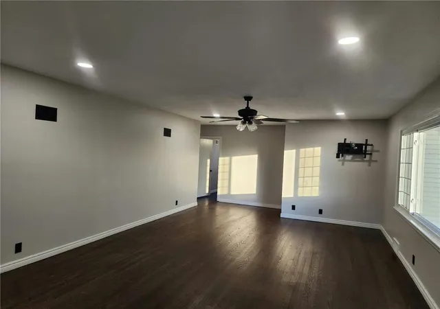 Photo 1 of Single family home for sale at 810 SE Douglas St, Lees Summit, MO 64063 | MLS# 2649539 | Listing updated on 2026-10-30