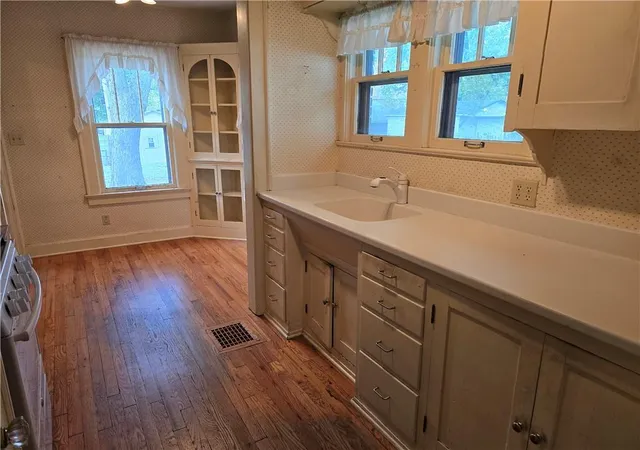 Photo 3 of Single family home for sale at 1916 Ralston Ave, Independence, MO 64052 | MLS# 2649550 | Listing updated on 2026-10-30