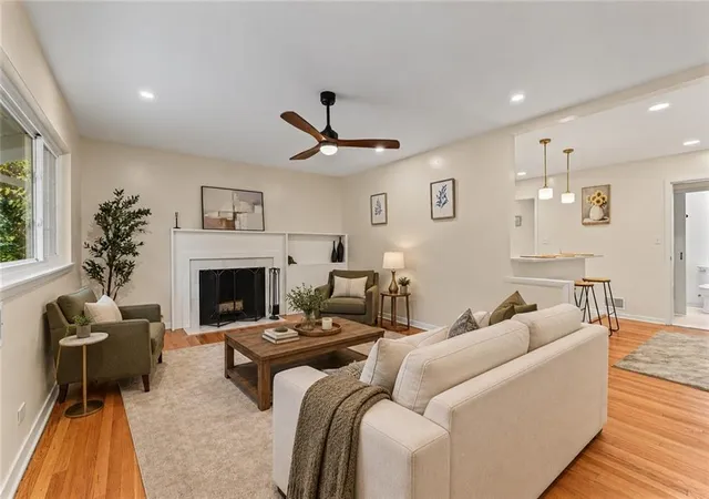 Photo 4 of Single family home for sale at 5300 W 79 Street, Prairie Village, KS 66208 | MLS# 2649606 | Listing updated on 2026-10-30