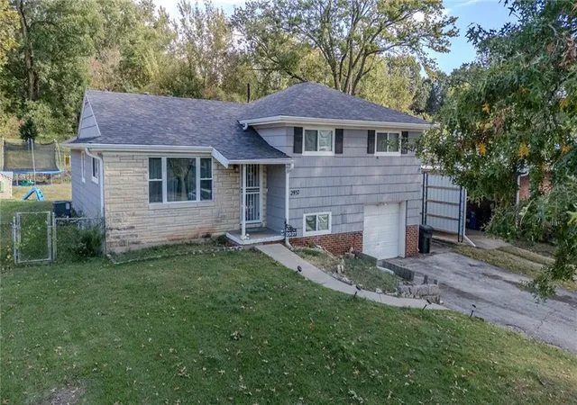 Single family home for sale at 2937 N 74th Street, Kansas City, KS 66109 | MLS# 2649613