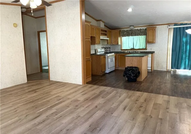 Photo 1 of Single family home for sale at 306 E 2nd Street, Carrollton, MO 64633 | MLS# 2649647 | Listing updated on 2026-10-31