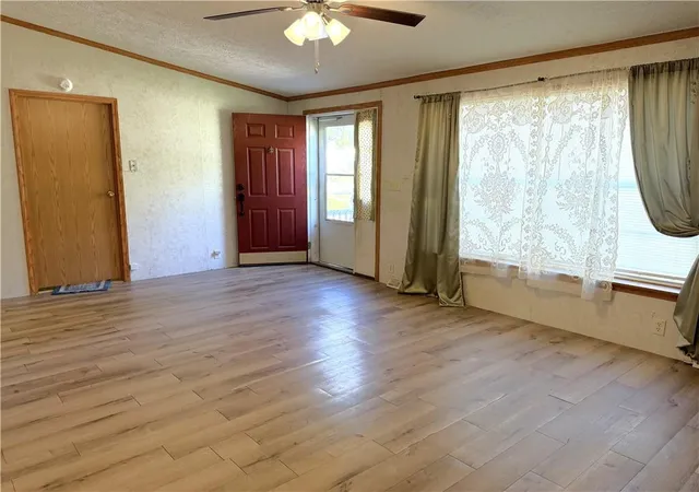Photo 4 of Single family home for sale at 306 E 2nd Street, Carrollton, MO 64633 | MLS# 2649647 | Listing updated on 2026-10-31