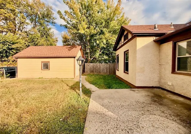 Photo 3 of Single family home for sale at Faraon St, Saint Joseph, MO 64501 | MLS# 2649662 | Listing updated on 2026-10-30