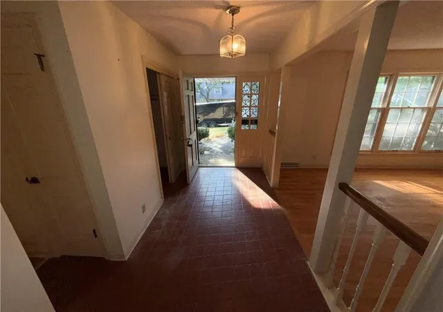 Photo 1 of Single family home for sale at 207 NW Oxford Ln, Lees Summit, MO 64063 | MLS# 2649690 | Listing updated on 2026-10-30