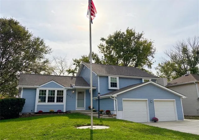 Photo 3 of Single family home for sale at 8421 Northwest 68th St, Kansas City, MO 64152 | MLS# 2649703 | Listing updated on 2026-10-30