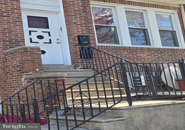 4th image of 5451 Oakland St, Philadelphia, PA 19124 | MLS# PAPH2557030