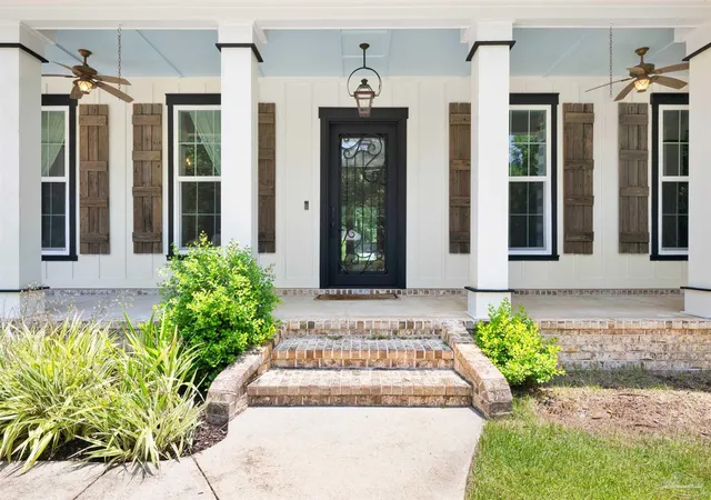 Photo 2 of Single family home for sale at 5710 Red Cedar St, Pensacola, FL 32507 | MLS# 685621 | Listing updated on 2026-09-09