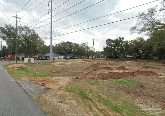 Photo 2 of Land for sale at 7011 Lanier Dr, Pensacola, FL 32504 | MLS# 662002 | Listing updated on 2026-04-17