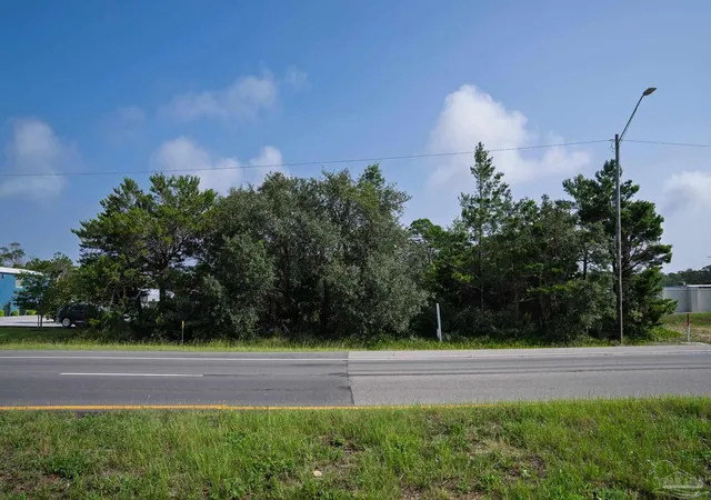 Photo 4 of Land for sale at 4282 Gulf Breeze Pkwy, Gulf Breeze, FL 32563 | MLS# 685057 | Listing updated on 2026-07-01