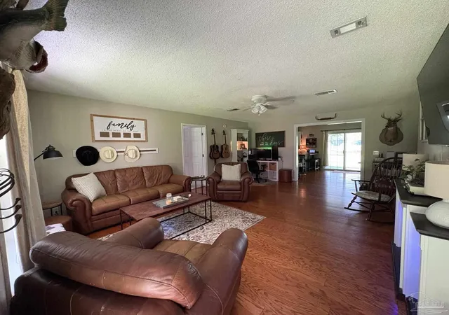 Homes for sale in Milton, FL | 6541 Stubbs Rd, Milton, FL 32570 | MLS# 685486
