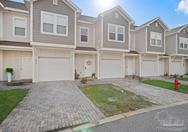 Photo 32 of Townhouse for sale at 1808 Stable Ln, Ft Walton Beach, FL 32547 | MLS# 688251 | Listing updated on 2026-08-29