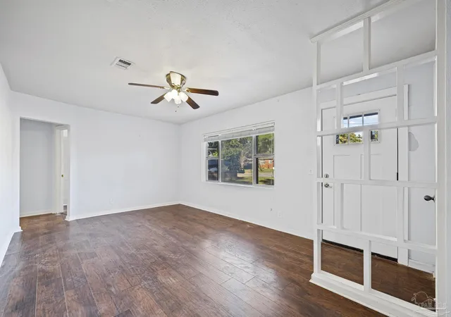 4th image of 1631 E Hayes St, Pensacola, FL 32503 | MLS# 681361