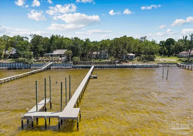 3rd image of 4536 Hickory Shores Blvd, Gulf Breeze, FL 32563 | MLS# 680826