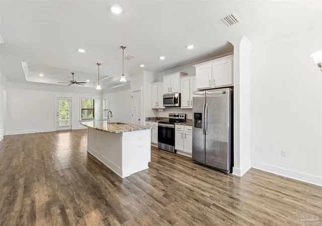 Photo 2 of Single family home for sale at 424 Pemberton Ln, Cantonment, FL 32533 | MLS# 685209 | Listing updated on 2026-09-14