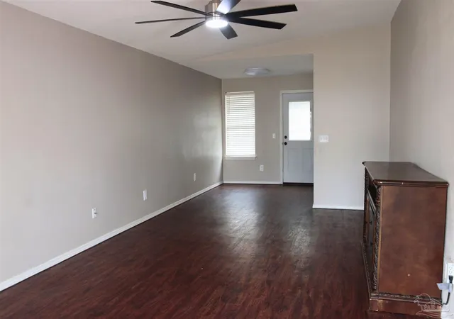 2nd image of 424 Shadow Way Ln, Pensacola, FL 32506 | MLS# 679257