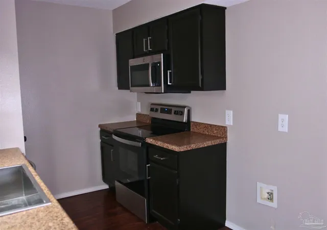 4th image of 424 Shadow Way Ln, Pensacola, FL 32506 | MLS# 679257