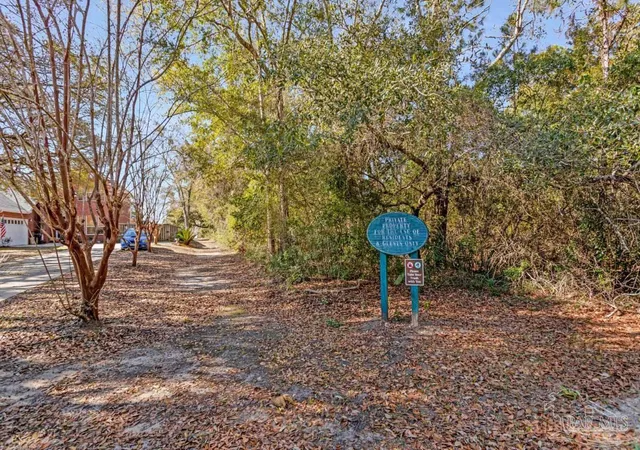 4th image of 3266 Bernath Dr, Milton, FL 32583 | MLS# 678328