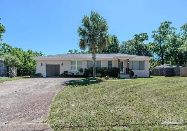Photo 1 of Single family home for sale at 170 N Stillman St, Pensacola, FL 32505 | MLS# 682302 | Listing updated on 2026-09-14