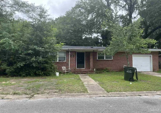 1st image of 5395 Park Ln, Milton, FL 32570 | MLS# 683323