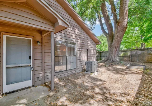 4th image of 2394 Shoal Creek Dr, Pensacola, FL 32514 | MLS# 681349
