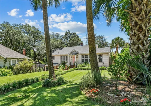 31st image of 9 E Strong St, Pensacola, FL 32501 | MLS# 684365