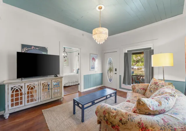 Photo 2 of Single family home for sale at 1323 N 6th Avenue, Pensacola, FL 32503 | MLS# 683248 | Listing updated on 2026-05-26