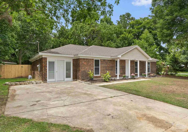 3rd image of 4091 Alconbury Cir, Pensacola, FL 32514 | MLS# 683516